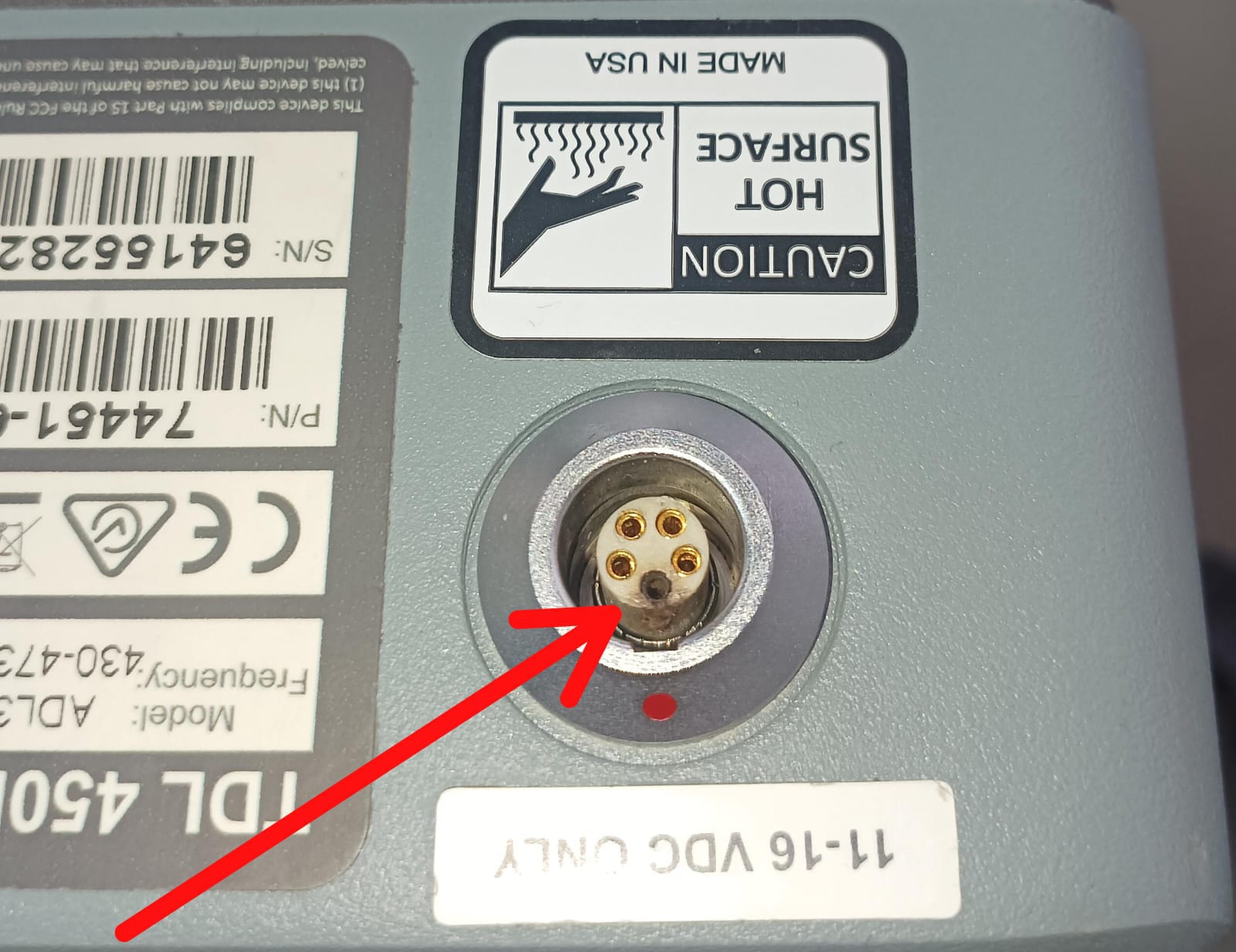 Pin superior LEMO5 quemado